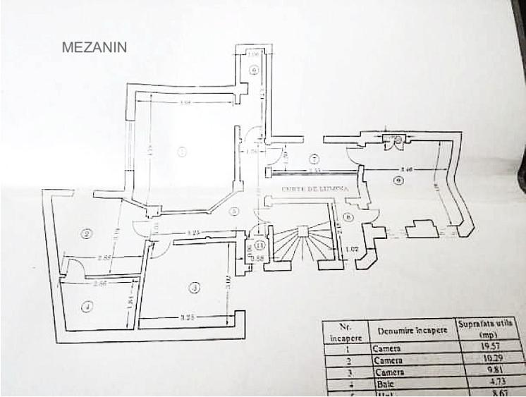 Apartament cu 3 camere decomandat în Calea Victoriei