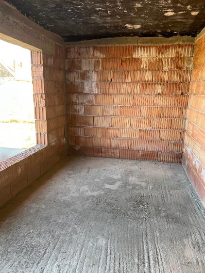 Duplex cu 2 camere cu Teren 1150 Mp în Șandra