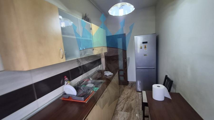 Garsonieră decomandată, mobilată în Jiului
