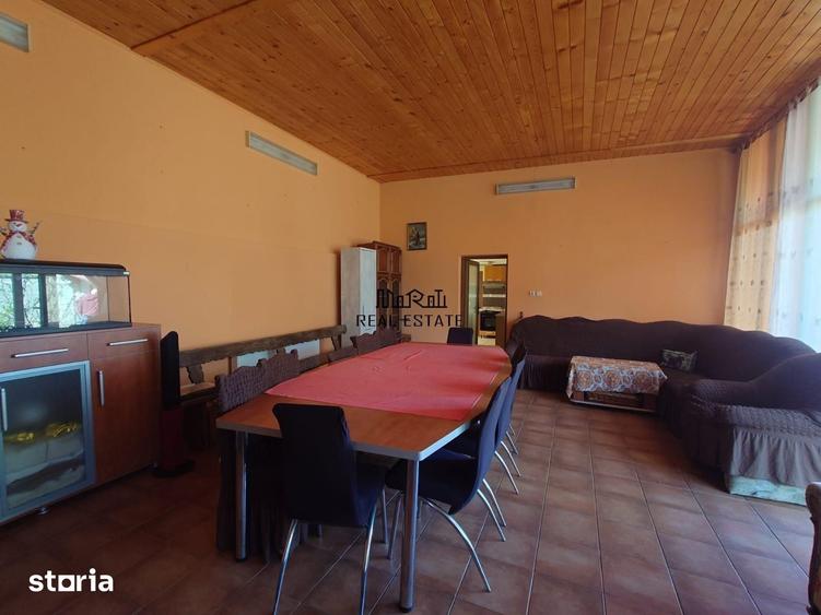 Casă cu 5 camere cu Teren 1440 Mp în Brazii