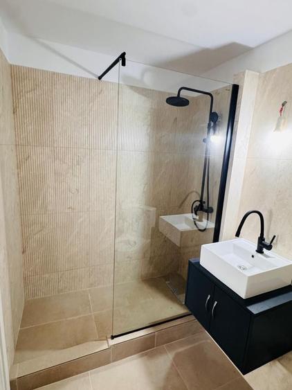 Apartament cu 2 camere decomandat în Crângași