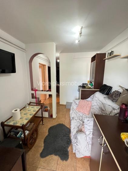 Apartament 1 camera decomandat Podul de Fier -Targu Cucu