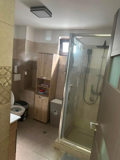 Casă individuală cu 6 camere cu Teren 586 Mp în Fundulea
