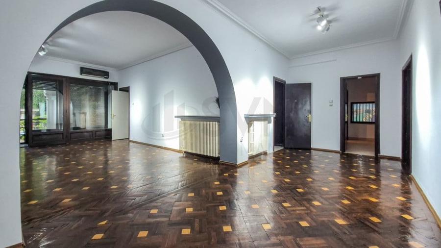 Spațiu comercial, de 170 mp, în Central