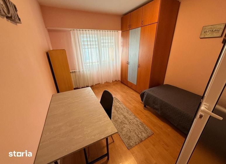 Apartament cu 4 camere în Păcurari