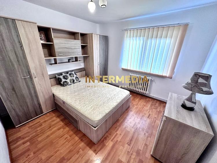 Apartament cu 2 camere decomandat, mobilat în Cetate