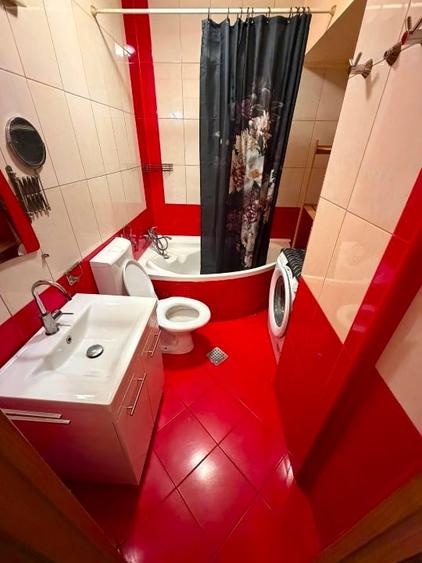 Apartament cu 3 camere decomandat, mobilat în Mogoșoaia
