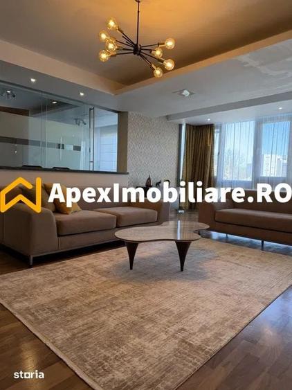 Apartament cu 3 camere decomandat în Centrul Istoric