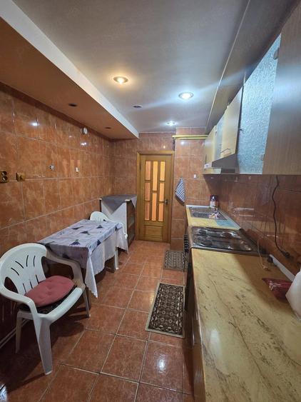 Apartament cu 2 camere decomandat în Micro 20