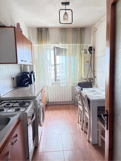 Apartament cu 2 camere decomandat în Est