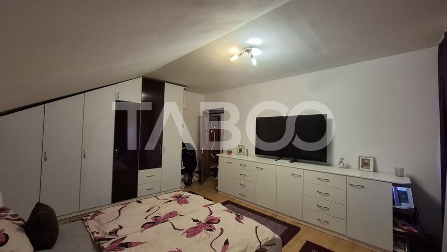 Apartament cu 3 camere decomandat, mobilat în Calea Poplăcii