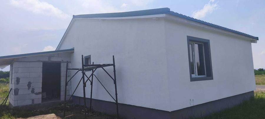 Casa locuit/vacanta, recent renovata cu BRANSAMENTE, zona Suseni - 6