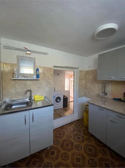 Casă cu 6 camere cu Teren 1273 Mp în Lița