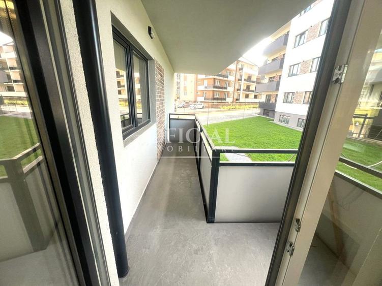 Apartament cu 3 camere semidecomandat în Florești