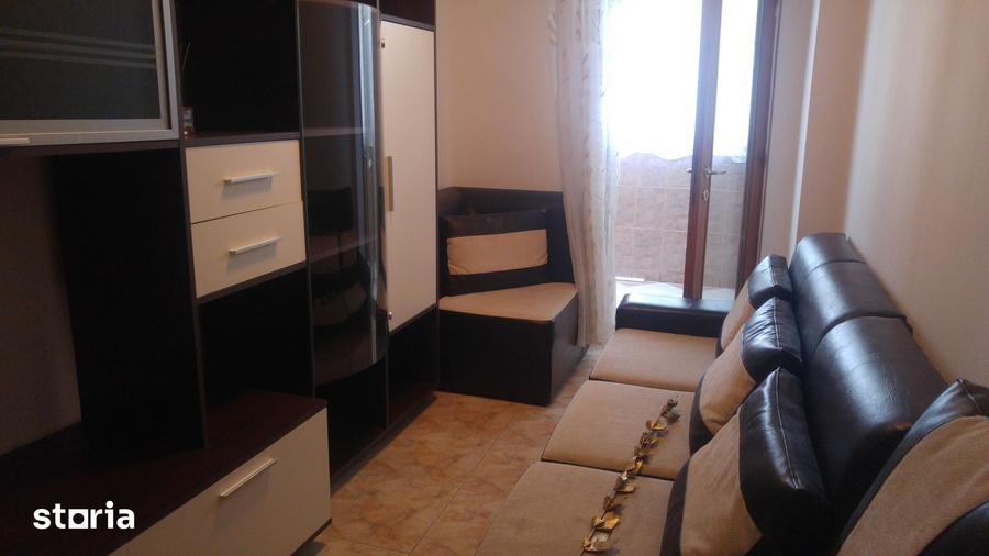 Apartament cu 3 camere decomandat în Unirii Sud
