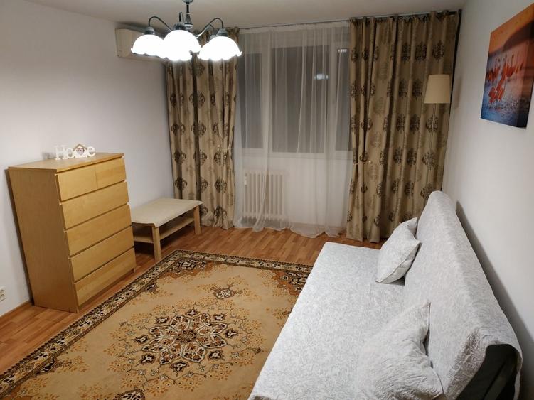 Garsonieră decomandată în Politehnica