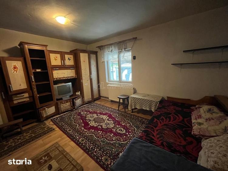 Casă cu 3 camere cu Teren 822 Mp în Central