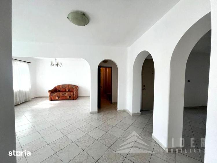 Apartament cu 3 camere în Zorilor