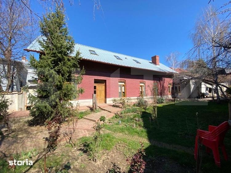 Casă cu 4 camere cu Teren 100 Mp în Siloz