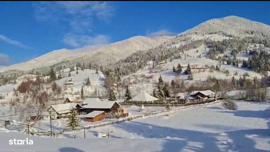 Casă cu 3 camere în Colibița