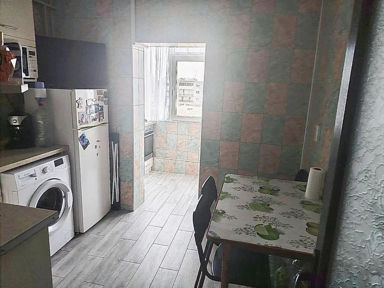 Apartament cu 3 camere în Buzaului