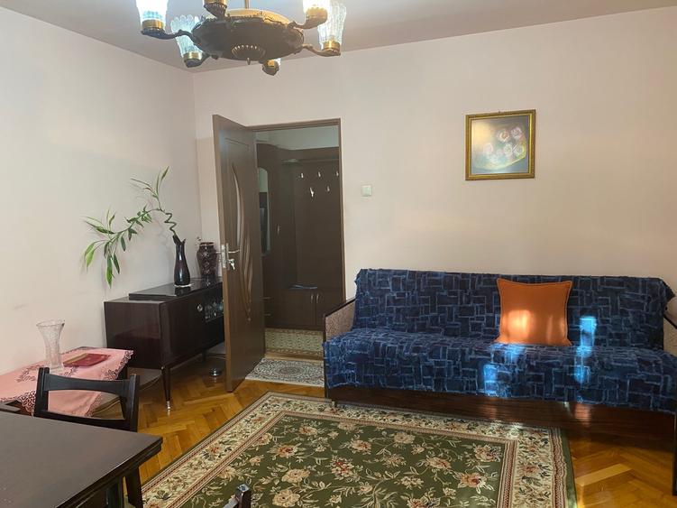 Apartament 3 camere Manastur, str.Padin, zona Piata Flora, decomandat, et.2/4 - 2