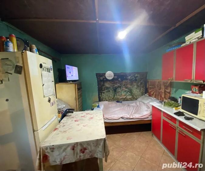 Casă cu 4 camere cu Teren 2215 Mp în Uileacu de Munte