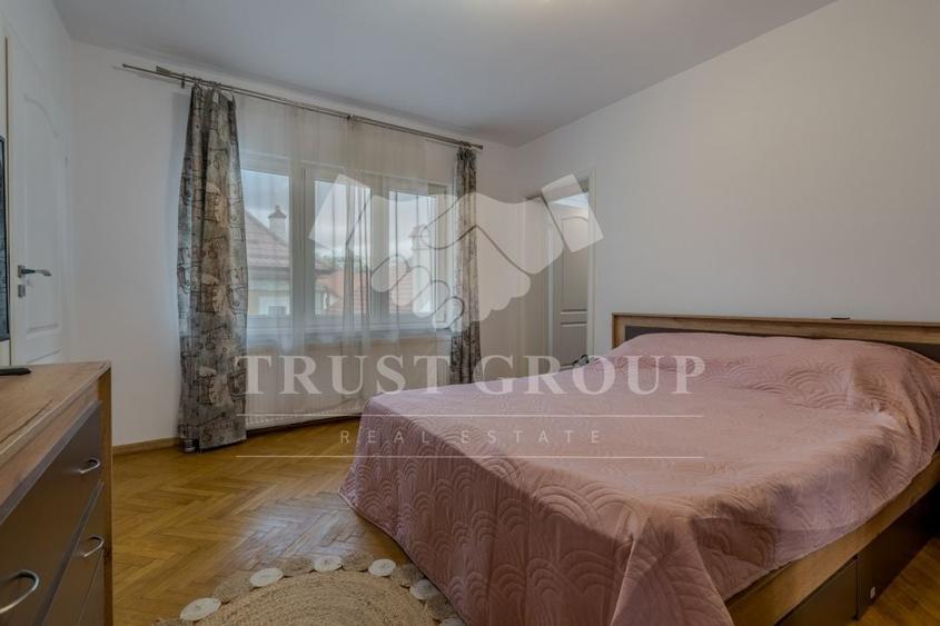 Casă individuală cu 5 camere cu Canalizare în Brașovul Vechi