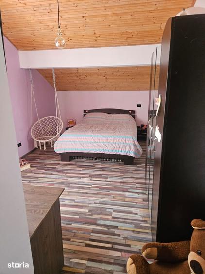 Casă cu 6 camere cu Teren 600 Mp în Bordei
