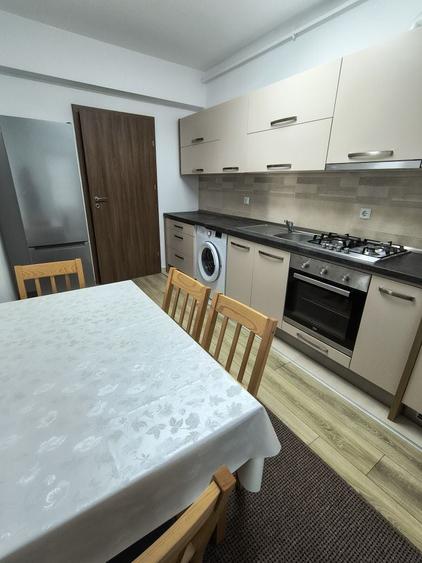 Apartament cu 2 camere decomandat în Cetate