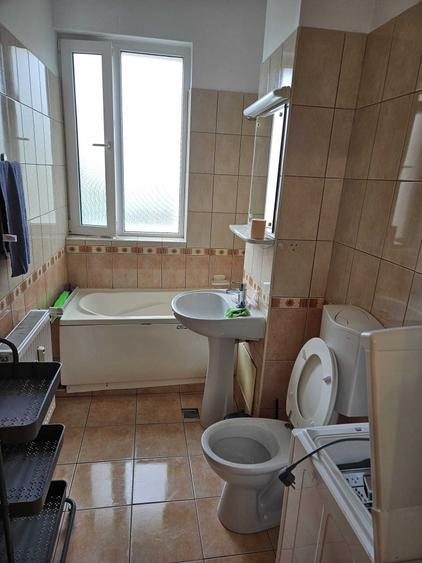 Apartament cu 2 camere semidecomandat, mobilat în Gruia