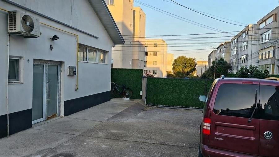 Spațiu comercial, de 70 mp, în Central