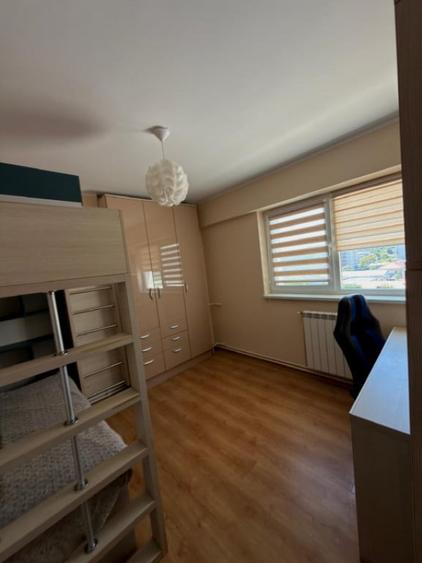 Apartament cu 3 camere decomandat în ICIL