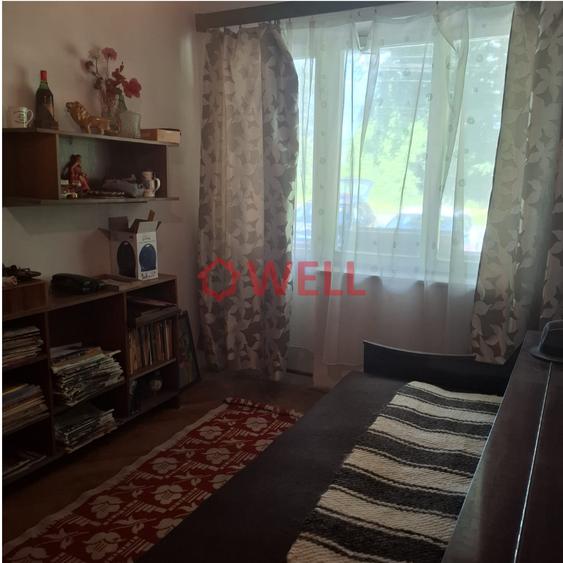 DE VÂNZARE APARTAMENT CU 3 CAMERE - 2