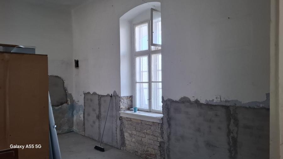 Casă individuală cu 4 camere cu Canalizare în Nădlac