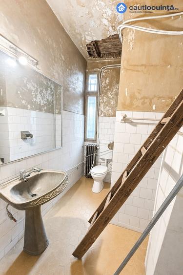 Apartament cu 3 camere în P-ța Romană