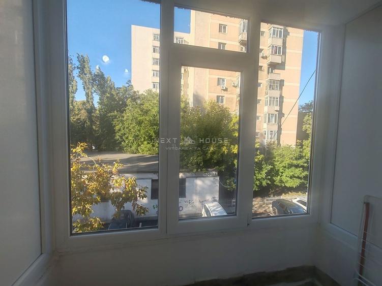 Apartament cu 2 camere semidecomandat, mobilat în Rahova