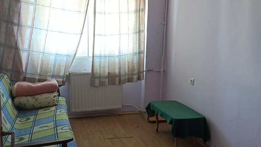 Apartament cu 3 camere în Pantelimon