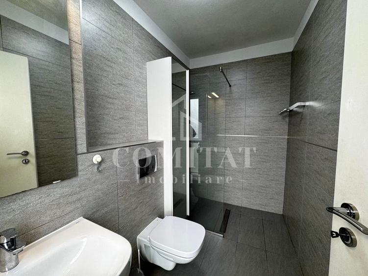 Apartament cu 3 camere decomandat, mobilat în Bună Ziua