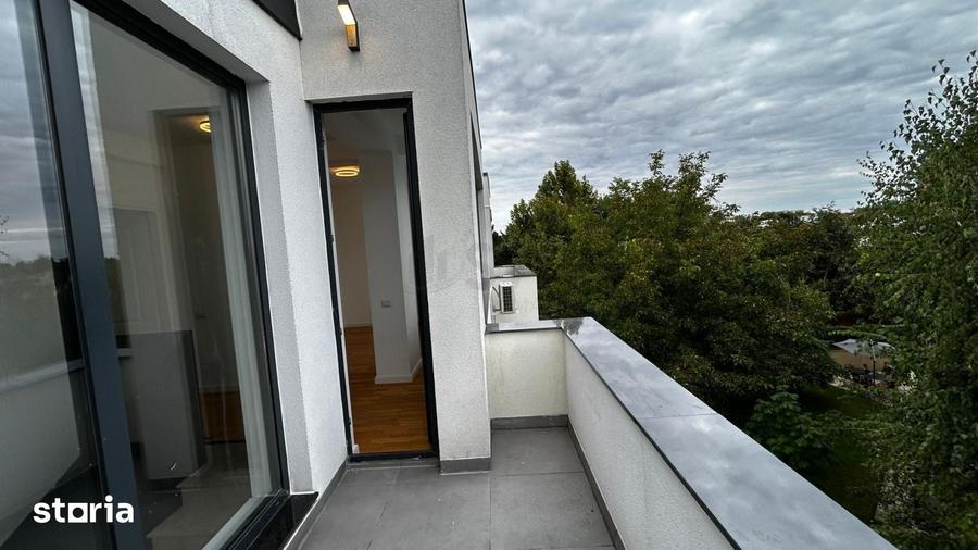 Casă cu 5 camere cu Teren 260 Mp în Central