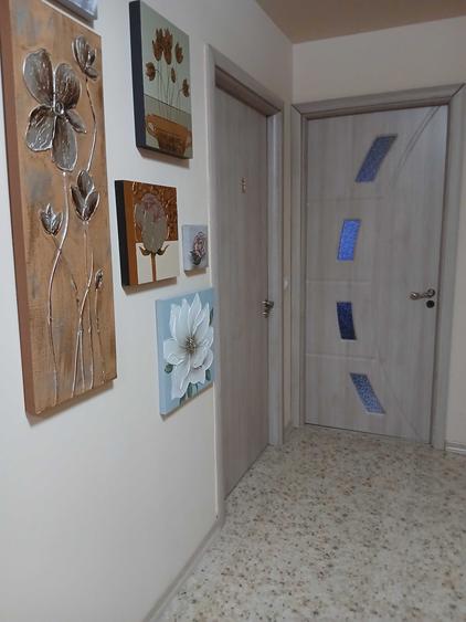 Apartament cu 3 camere decomandat în Orizont