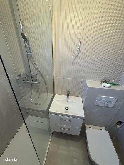 Apartament cu 4 camere în Domnești