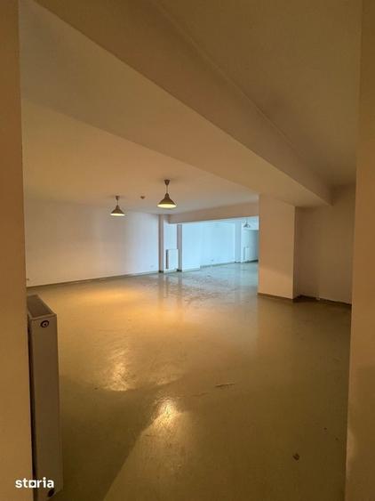 Apartament cu 4 camere în Pipera