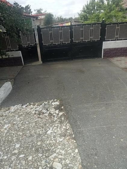 Casă cu Teren 1200 Mp în Central