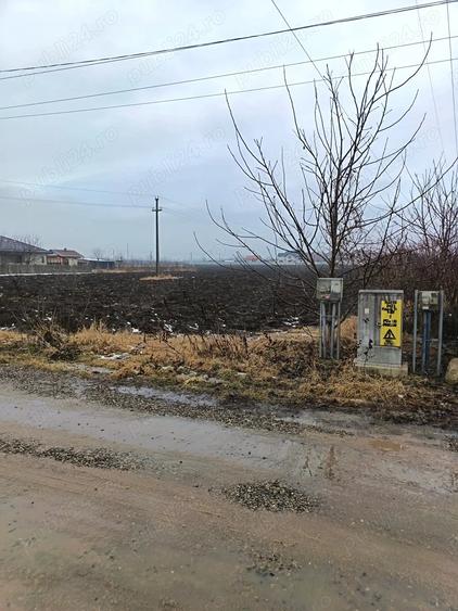 Teren de 6660 mp, în Central