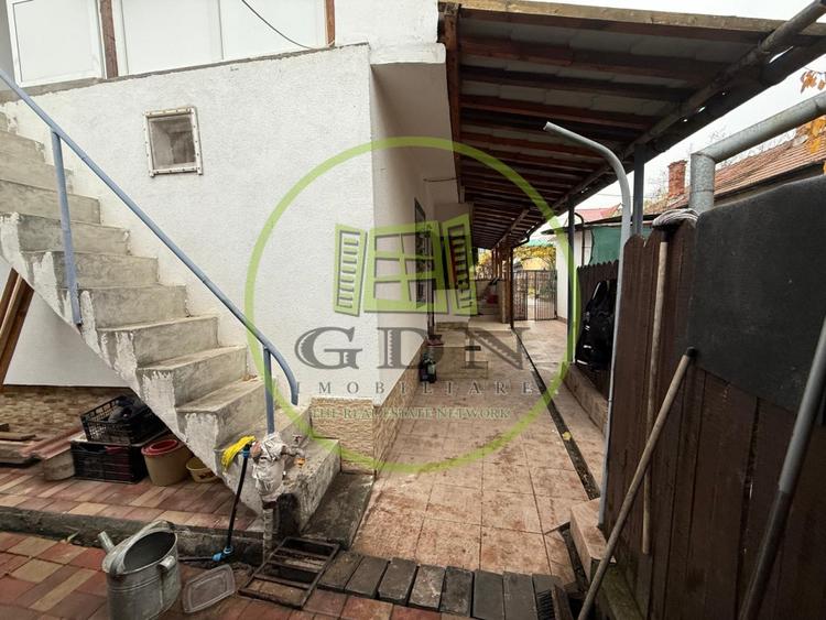 Casă individuală cu 4 camere cu Canalizare în Brestei