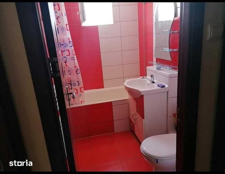 Apartament cu 2 camere semidecomandat în Decebal
