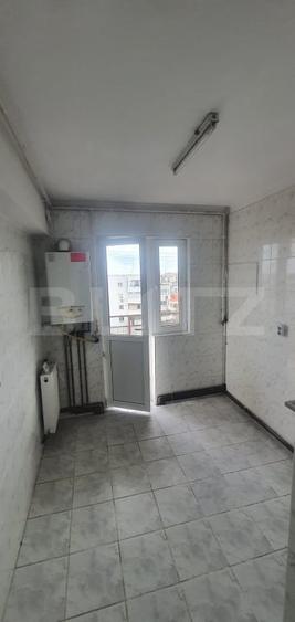 Apartament cu 2 camere decomandat în Vest