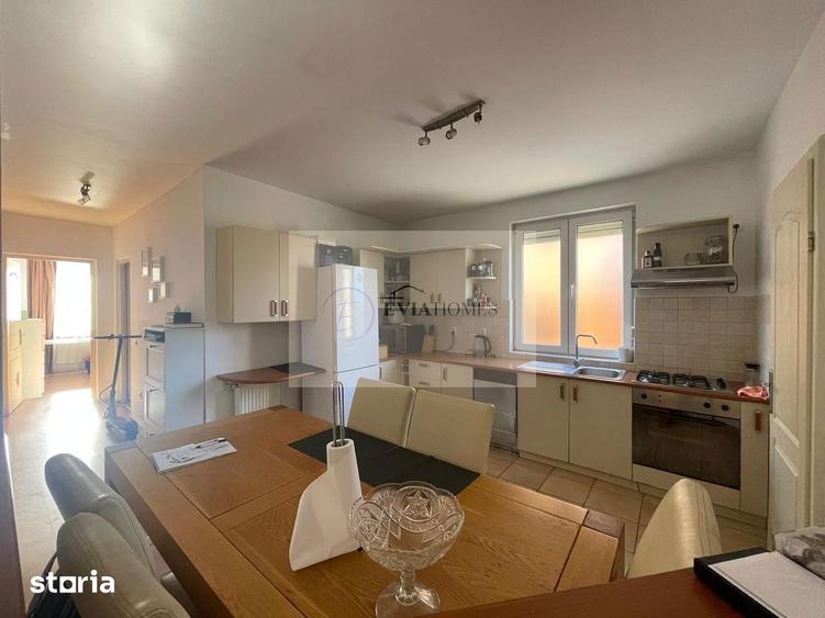 Apartament cu 3 camere, mobilat în Bună Ziua
