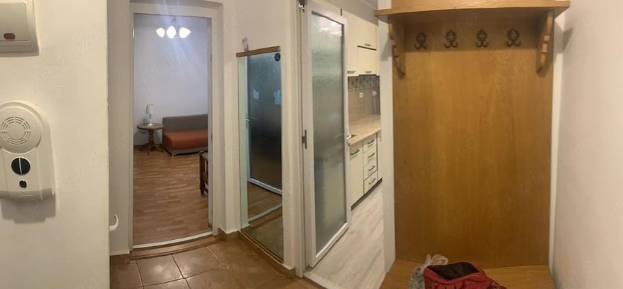 Apartament cu 2 camere semidecomandat în Calea București